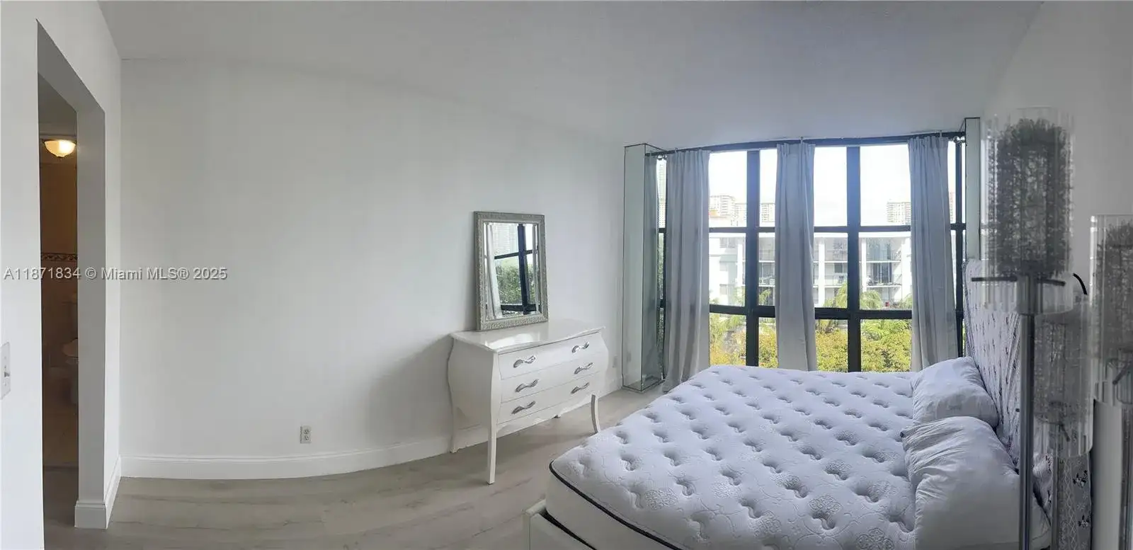17021 N Bay Rd # 603, Sunny Isles Beach FL 33160 photo 5