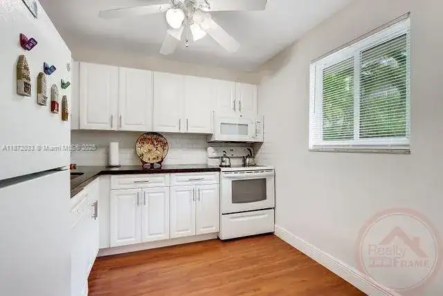 7703 Camino Real # A105, Miami FL 33143 photo 2