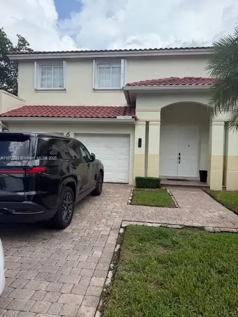 6901 NW 112th Ave, Doral FL 33178 photo 3
