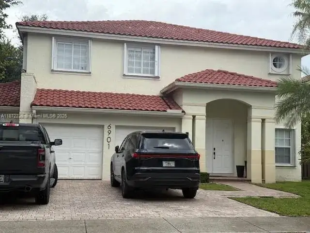 6901 NW 112th Ave, Doral FL 33178 photo 4