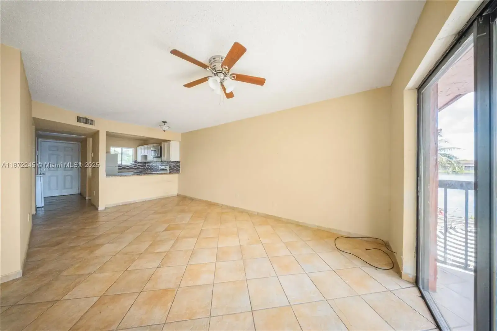 5689 W 28th Ave # 5689, Hialeah FL 33016 photo 2