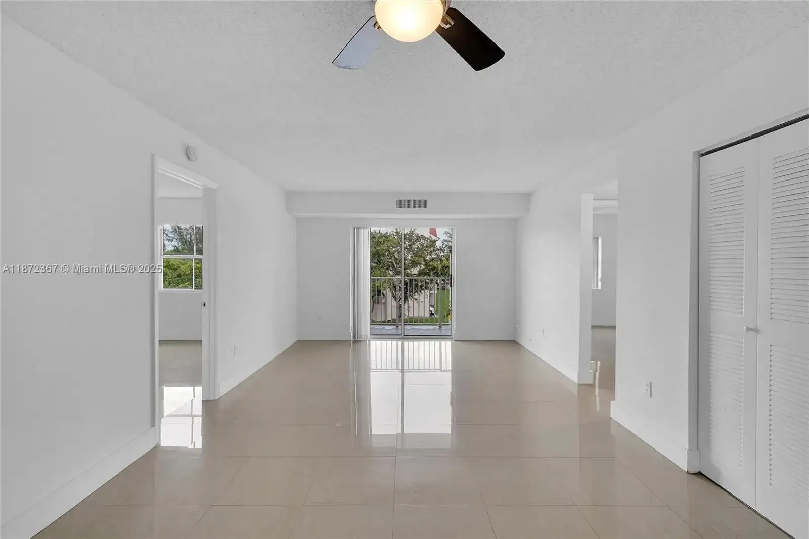 8260 SW 210th St # 201, Cutler Bay FL 33189 photo 4