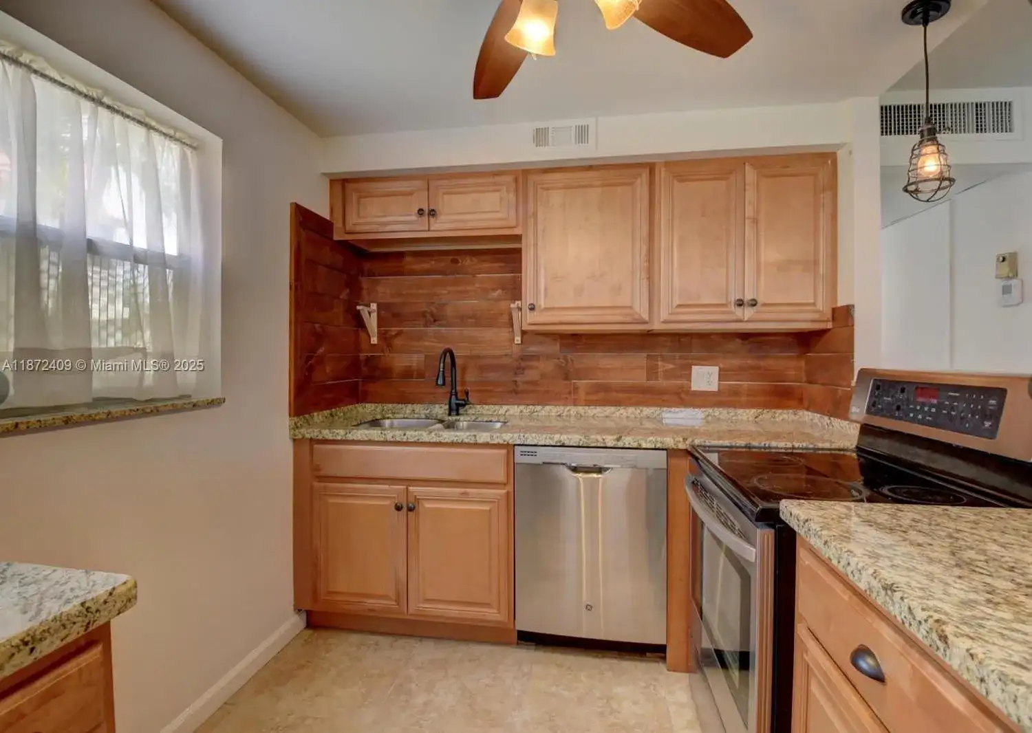21 Saxony A # 21, Delray Beach FL 33446 photo 3