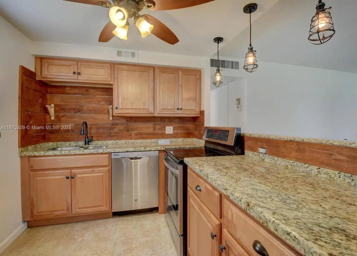 21 Saxony A # 21, Delray Beach FL 33446 photo 4