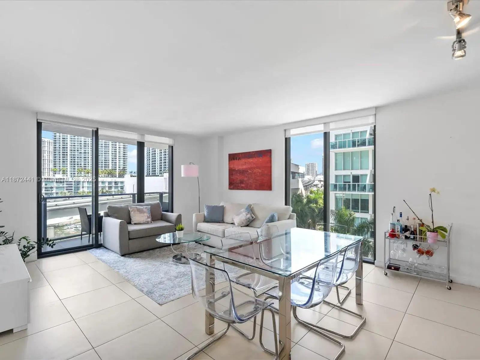 31 SE 6th St # 802, Miami FL 33131 photo 4
