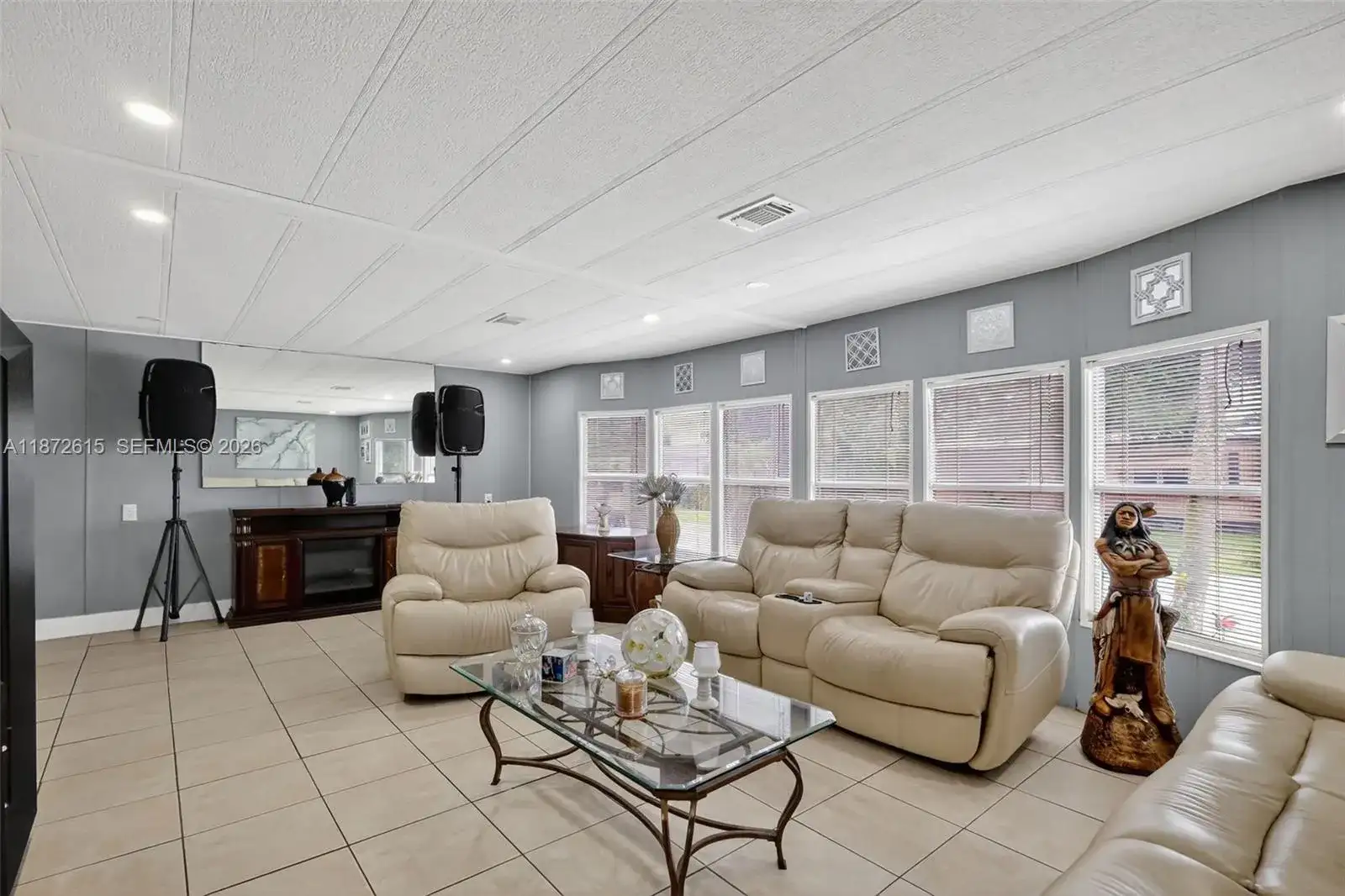 21831 S Heritage Cir, Pembroke Pines FL 33029 photo 4