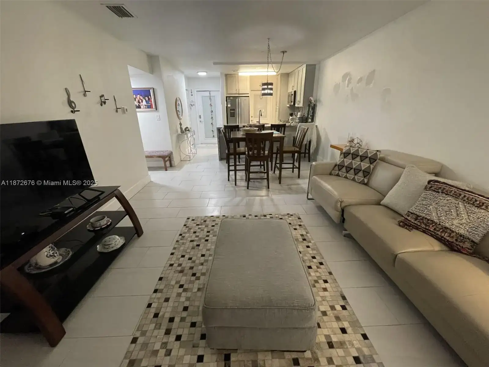 5103 NW 35th St # 402, Lauderdale Lakes FL 33319 photo 5