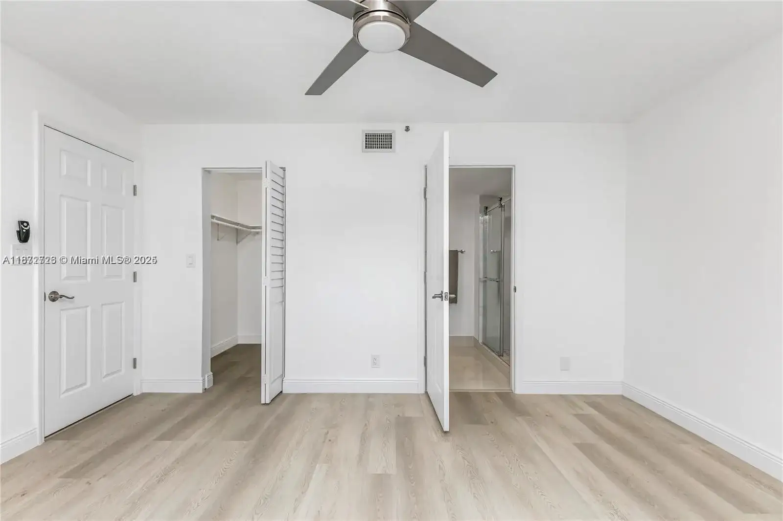 4550 NW 18th Ave # 709, Deerfield Beach FL 33064 photo 2