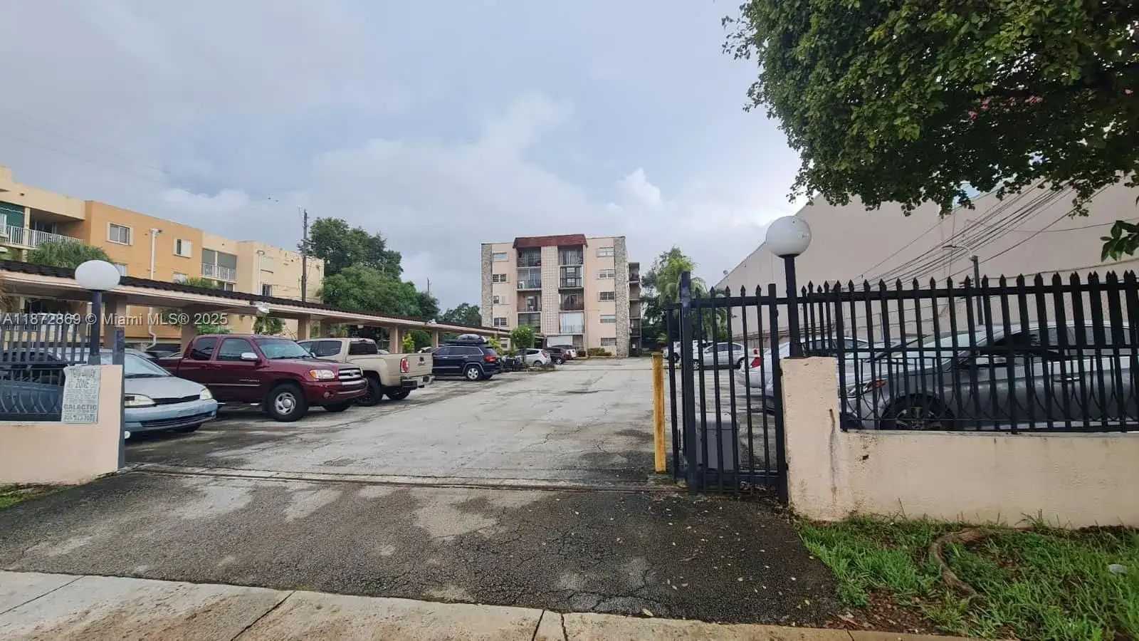 3640 NW 9th st # 105, Miami FL 33125 photo 2