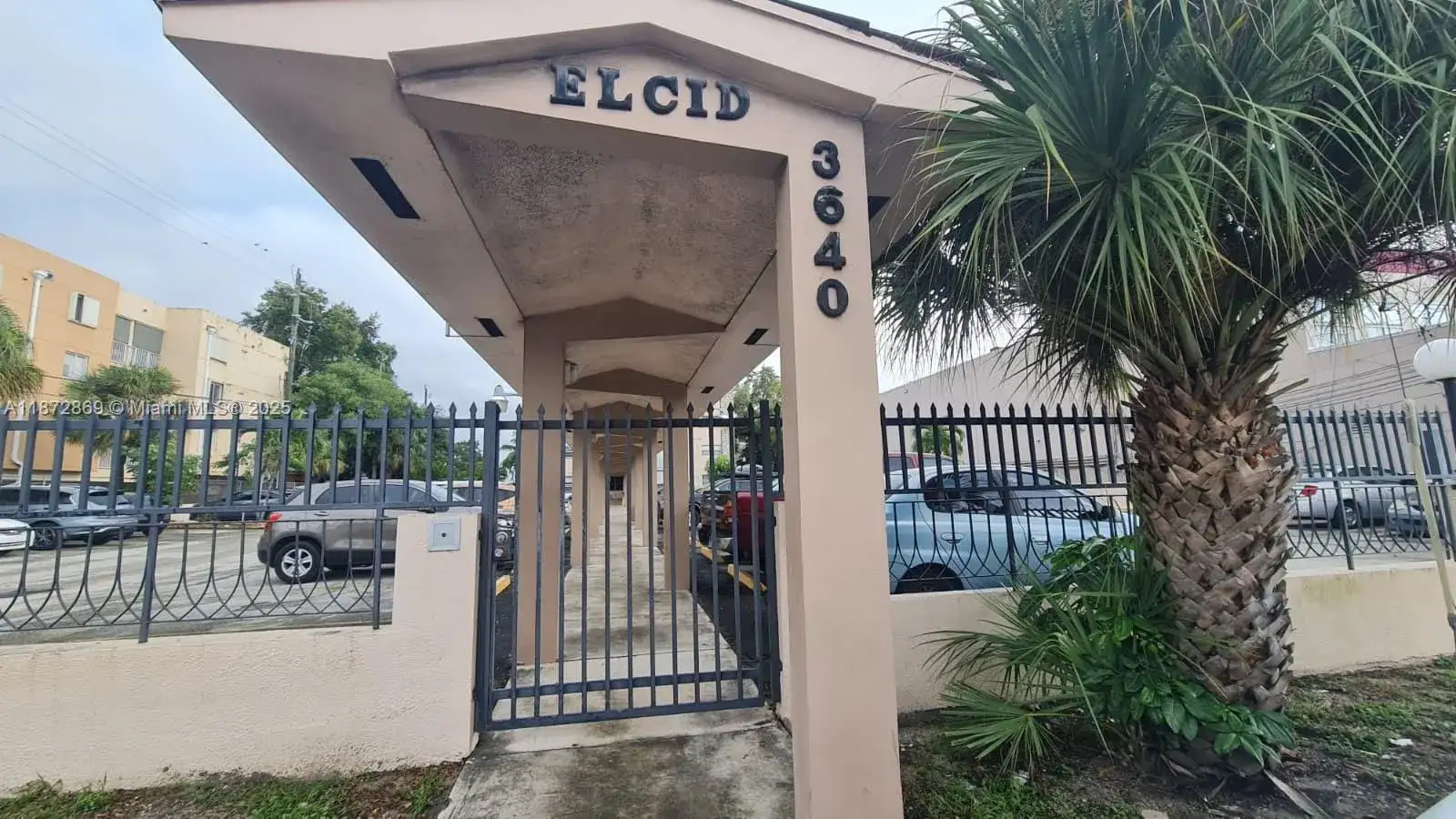 3640 NW 9th st # 105, Miami FL 33125 photo 4