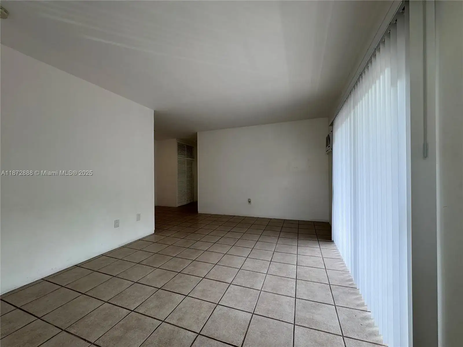921 Meridian Ave # 7, Miami Beach FL 33139 photo 3
