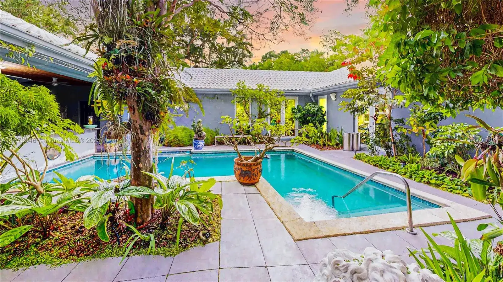 2101 Tigertail Ave, Miami FL 33133 photo 2