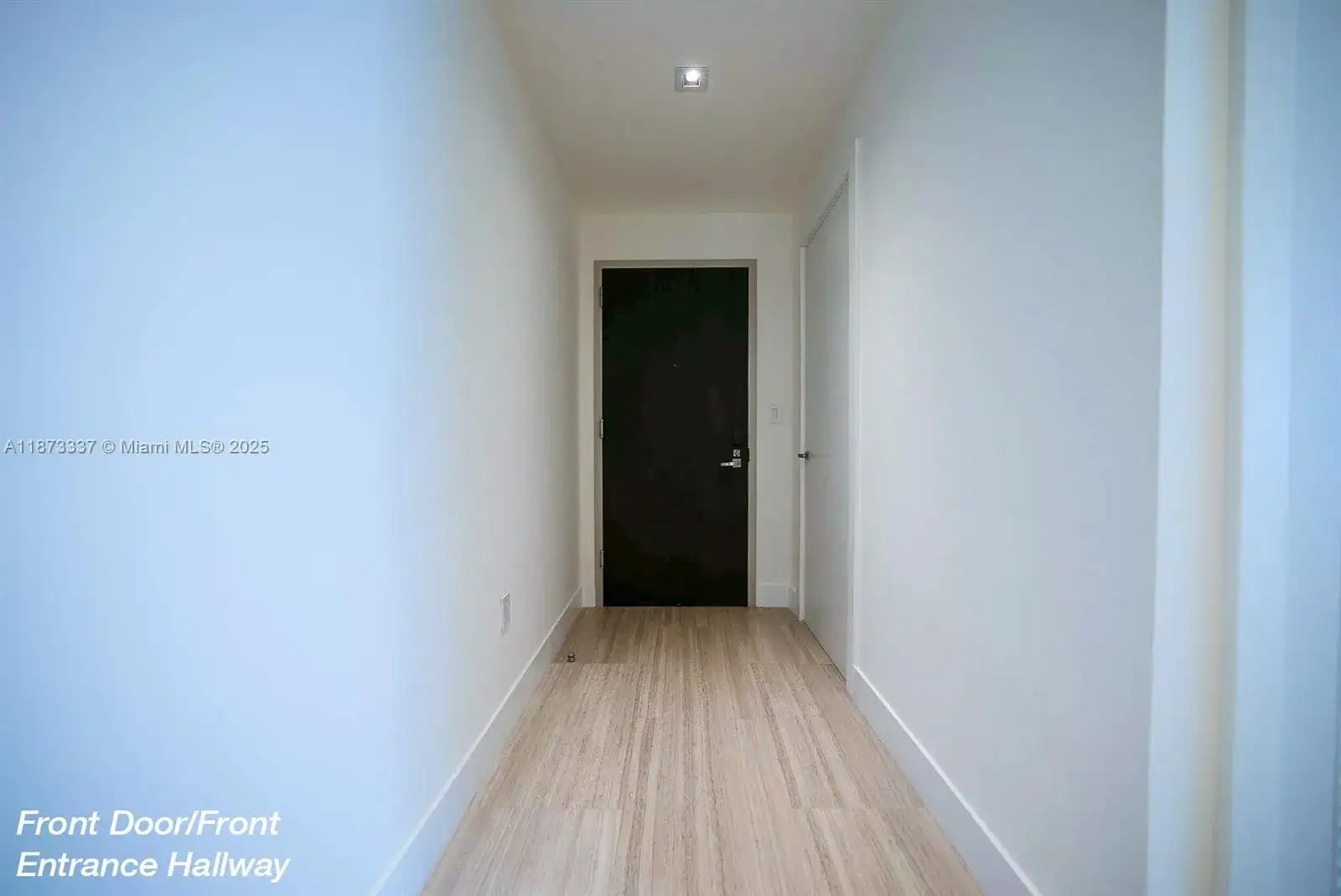 1451 Brickell Ave # 2706, Miami FL 33131 photo 3