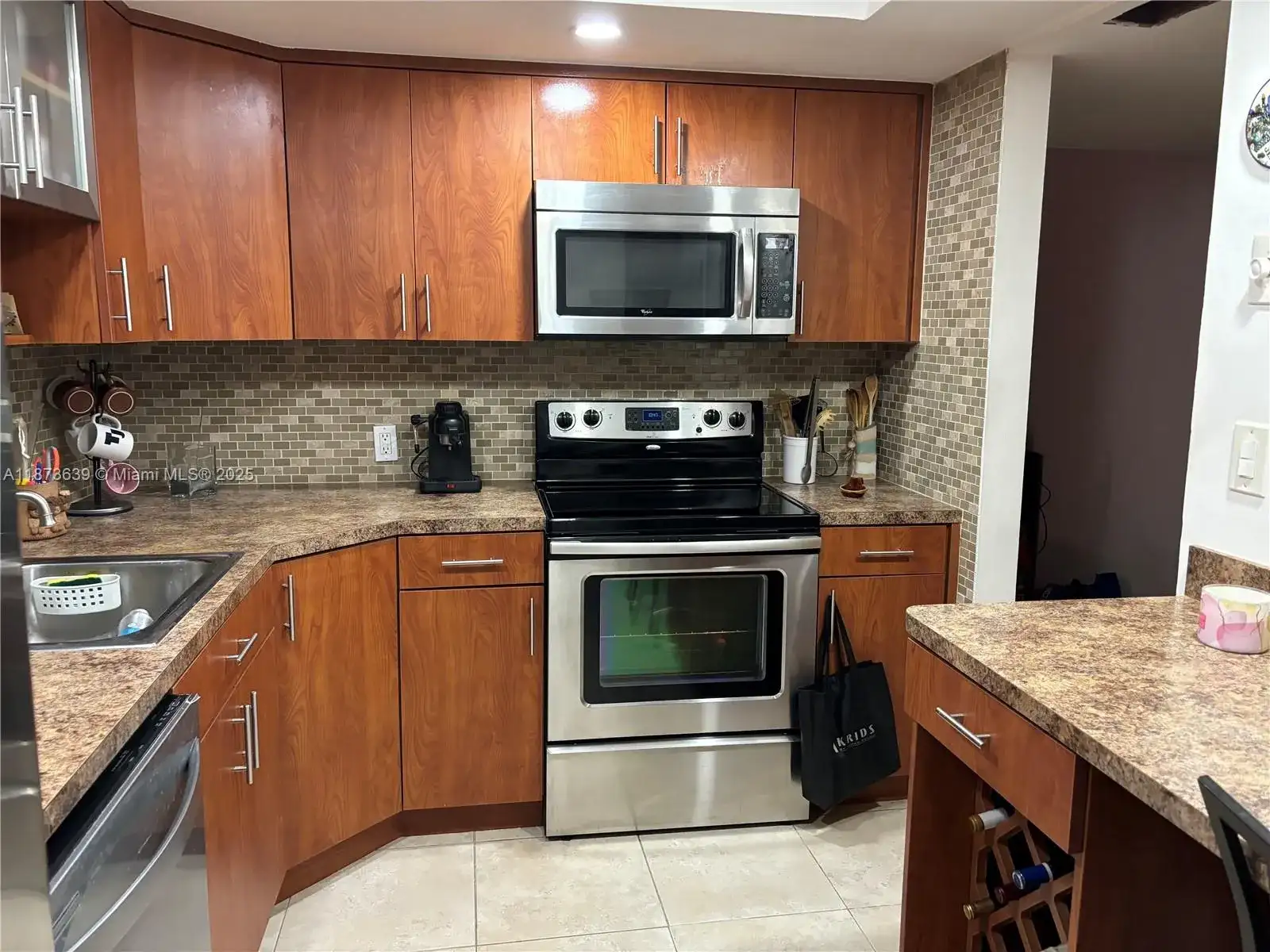 3475 N Country Club Dr # 116, Aventura FL 33180 photo 5