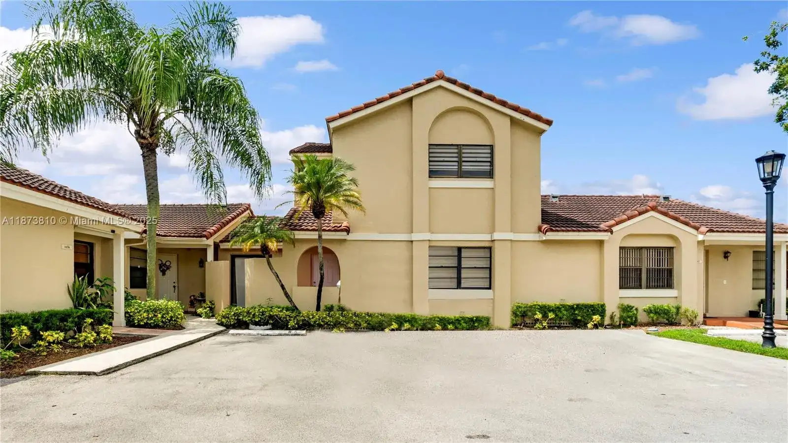 6460 NW 170th Ter # 0, Hialeah FL 33015 photo 2