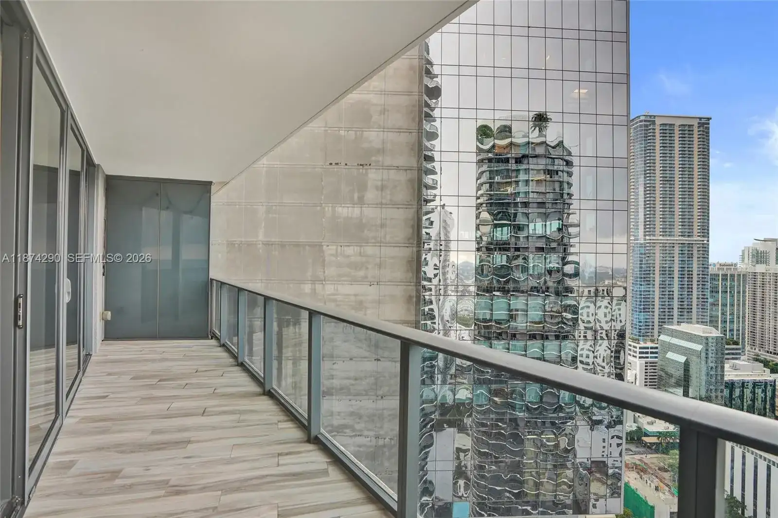 801 S Miami Ave # 3903, Miami FL 33130 photo 2