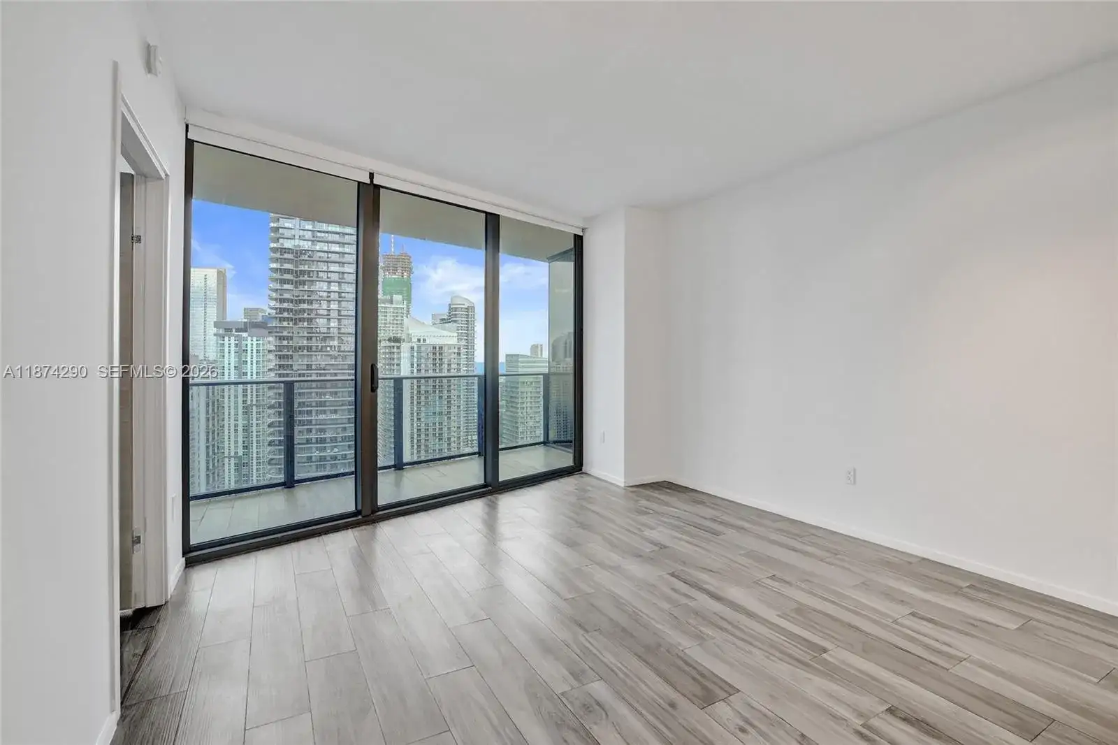 801 S Miami Ave # 3903, Miami FL 33130 photo 5