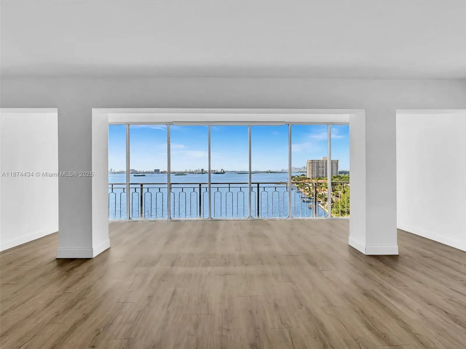 11111 Biscayne Blvd # 14G, Miami FL 33181 photo 2