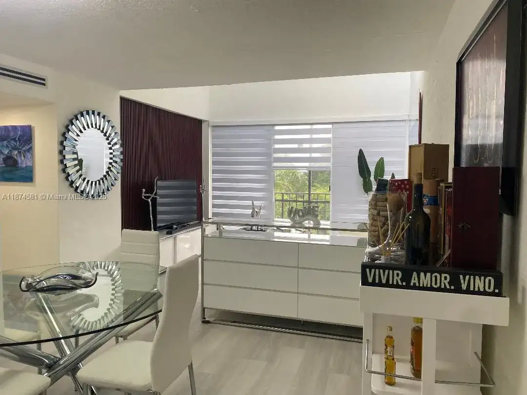 8821 W Flagler St # 503, Miami FL 33174 photo 5