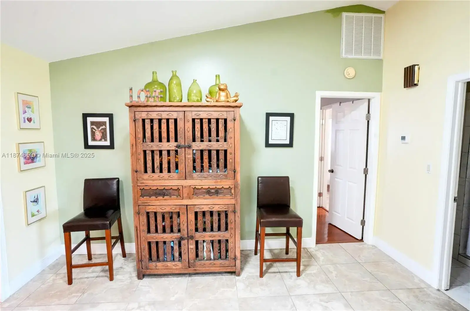 2304 SE 8TH TER, Cape Coral FL 33990 photo 4