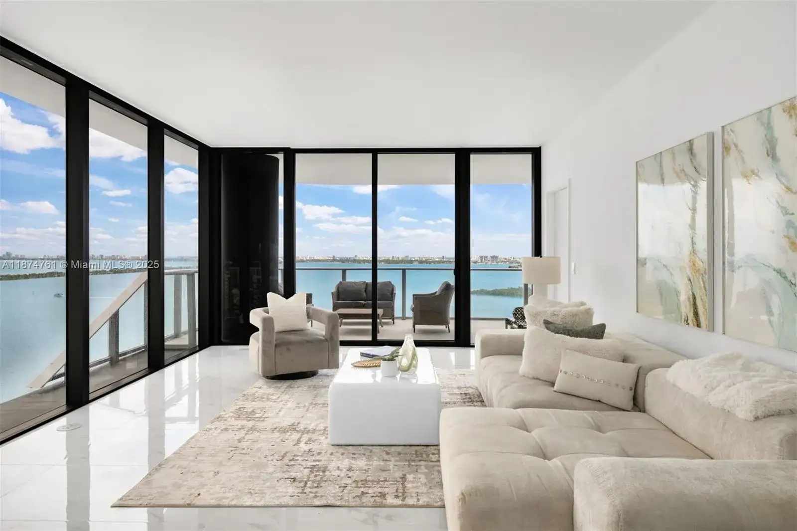 700 NE 24th St # 2201, Miami FL 33137 photo 2