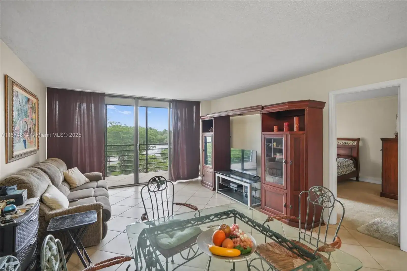 20400 W Country Club Dr # 416, Aventura FL 33180 photo 4