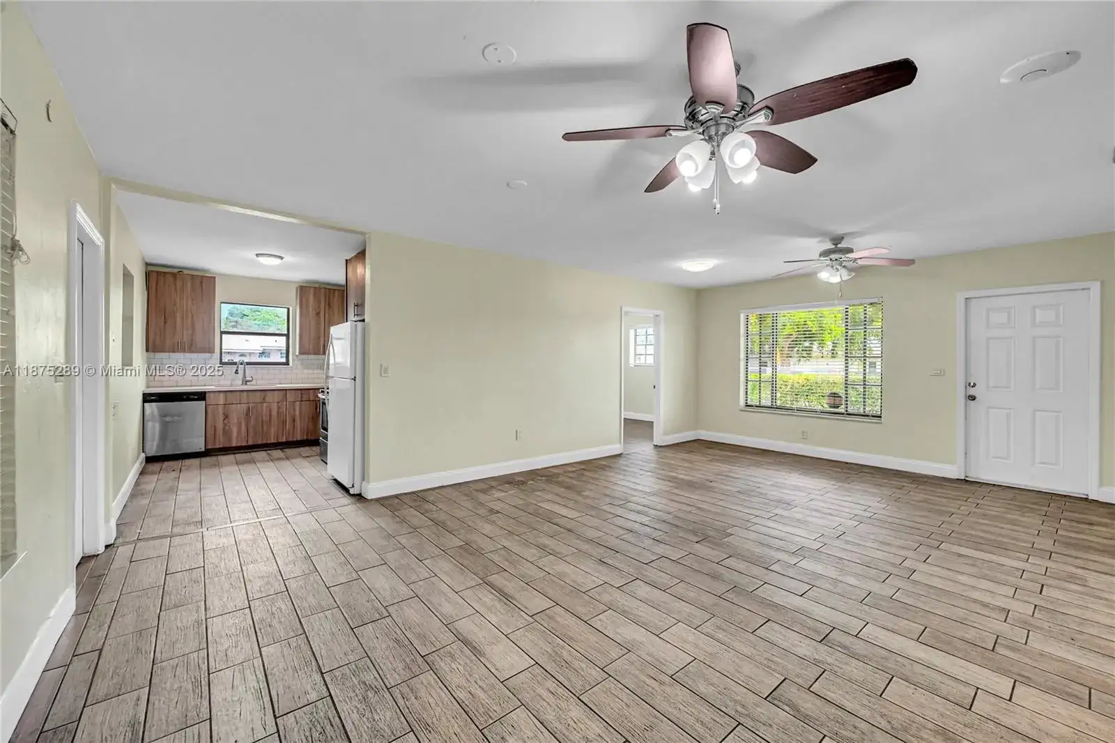 17130 NE 7th Ave, North Miami Beach FL 33162 photo 5