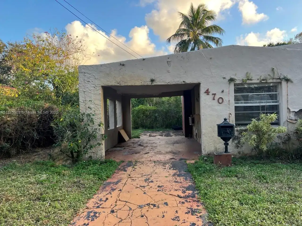 470 NE 130th St, North Miami FL 33161 photo 3