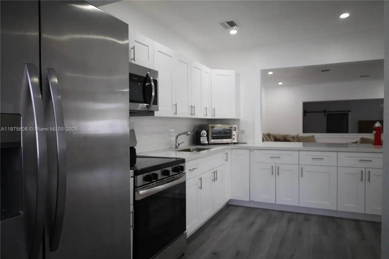 181 NE 121st St, North Miami FL 33161 photo 5
