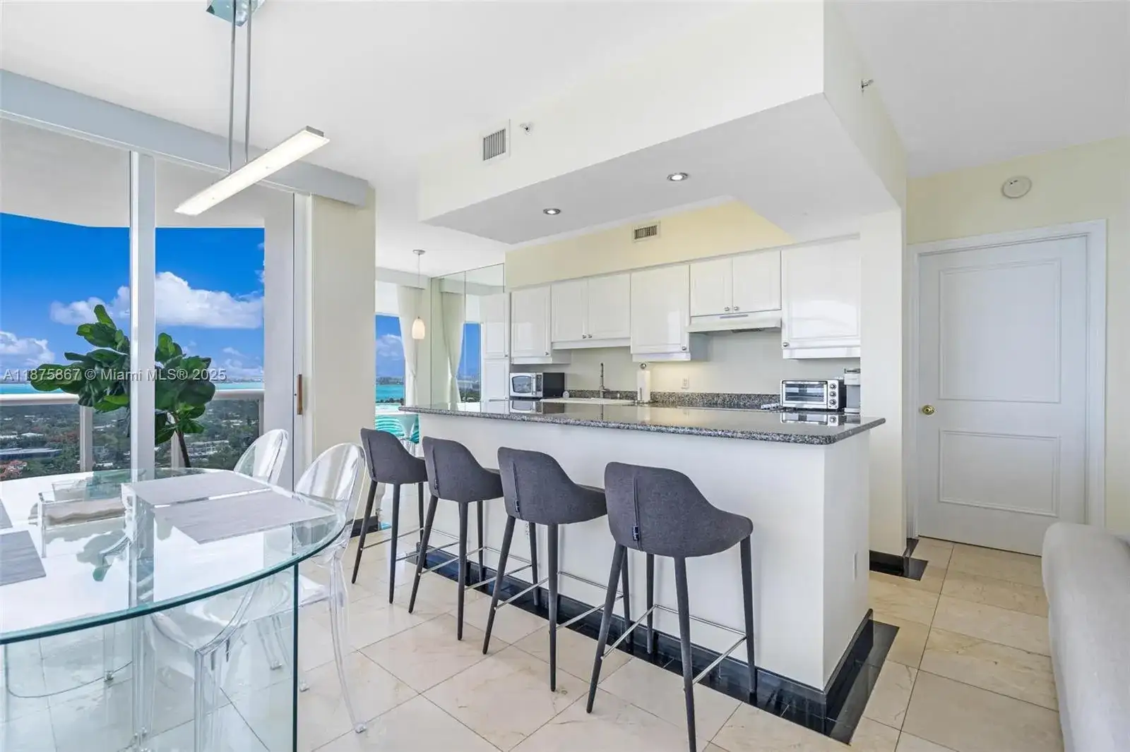 4779 Collins Ave # 2305, Miami Beach FL 33140 photo 3