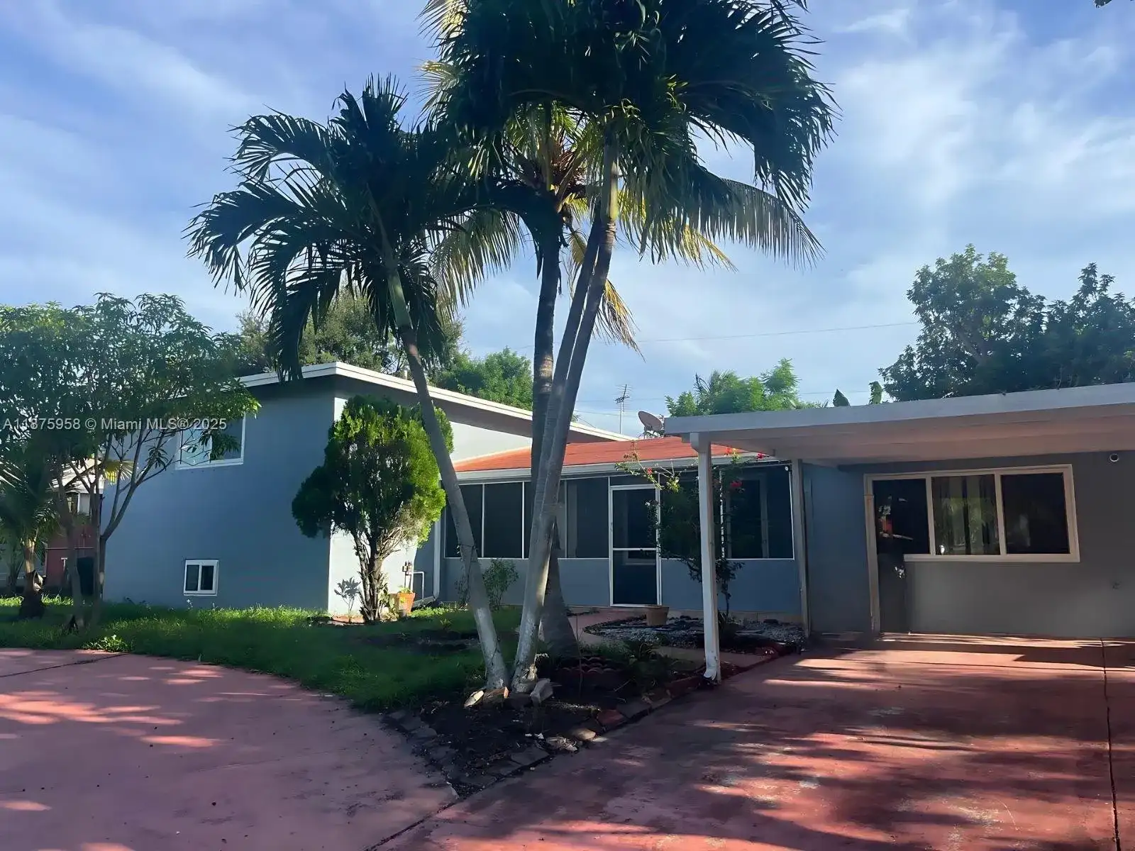 1330 NE 203rd St, Miami FL 33179 photo 2