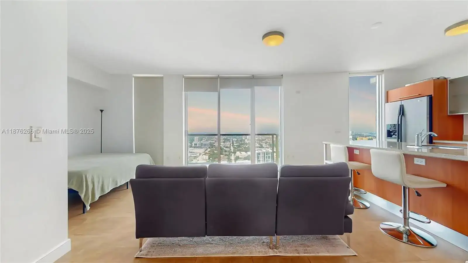 185 SW 7th St # 2900, Miami FL 33130 photo 4