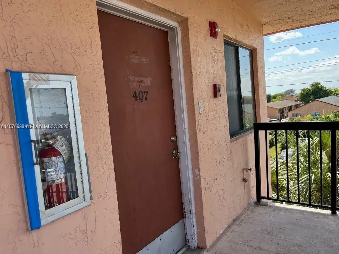 5350 W 21st Ct # 407, Hialeah FL 33016 photo 3