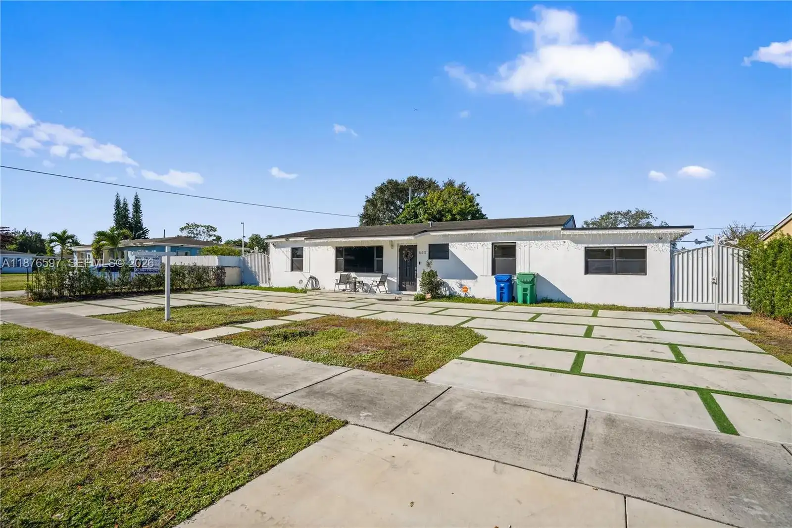 16010 NW 28th Ct, Miami Gardens FL 33054 photo 2