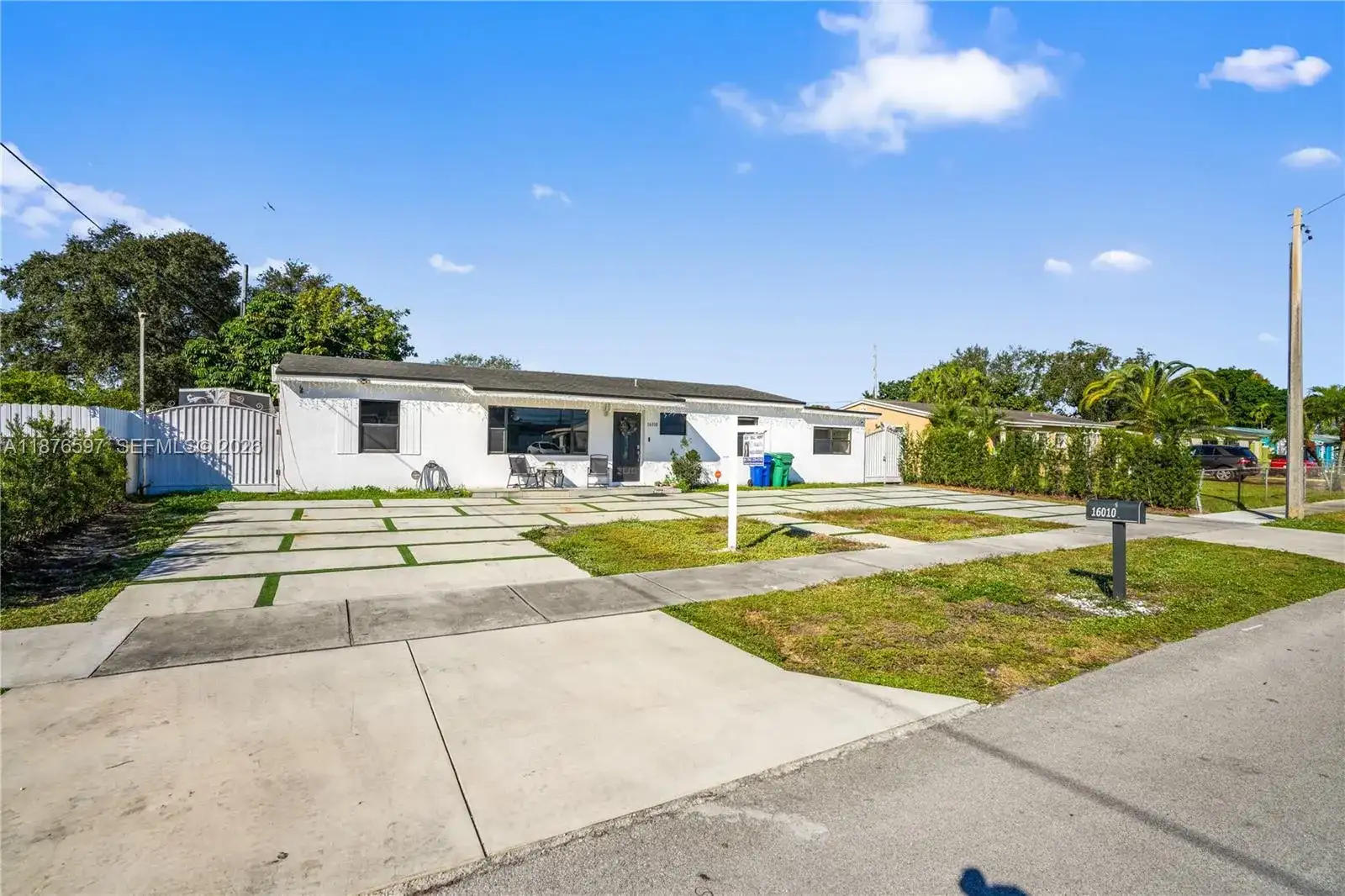 16010 NW 28th Ct, Miami Gardens FL 33054 photo 3