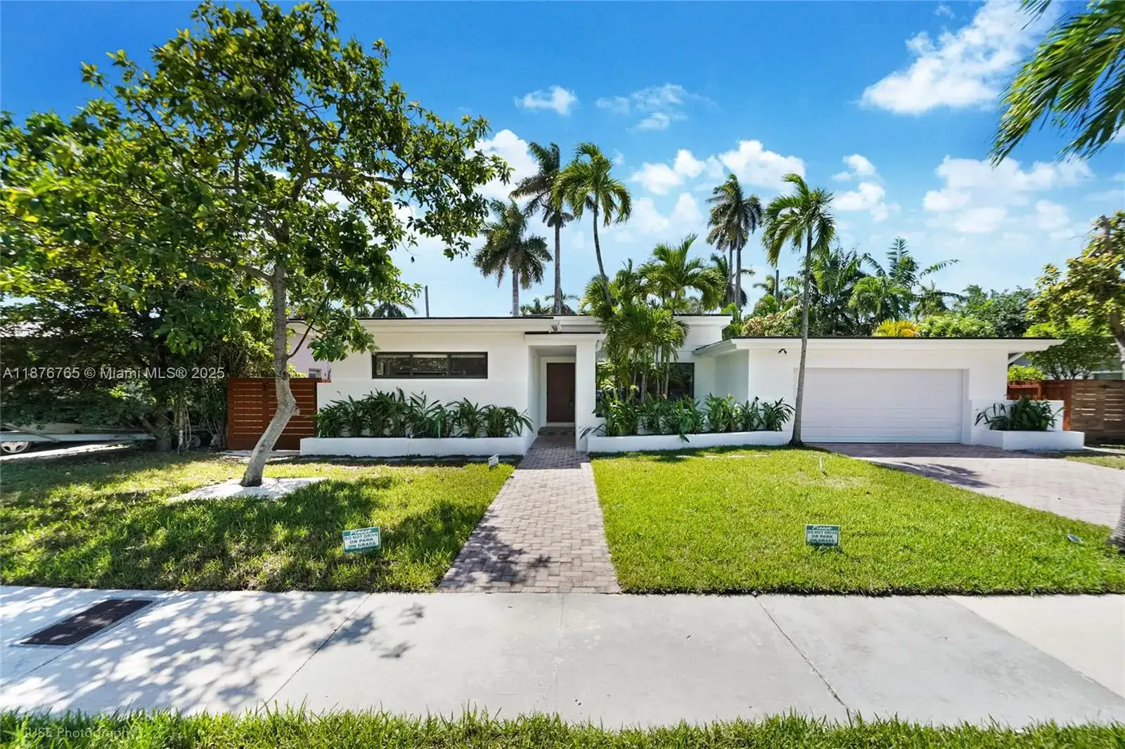 1120 NE 86th St, Miami FL 33138 photo 3