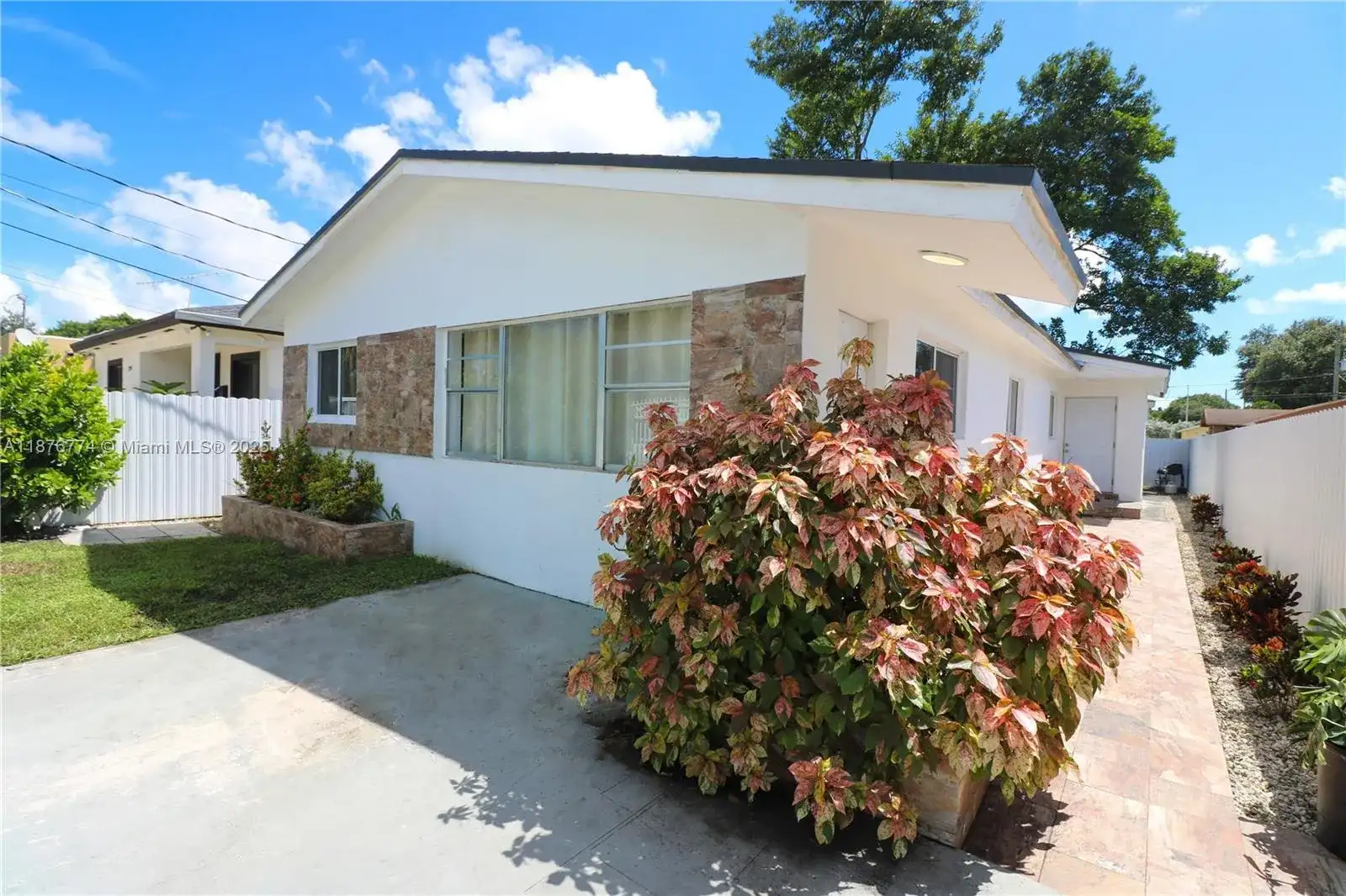 2126 NW 47th Ter # A, Miami FL 33142 photo 3