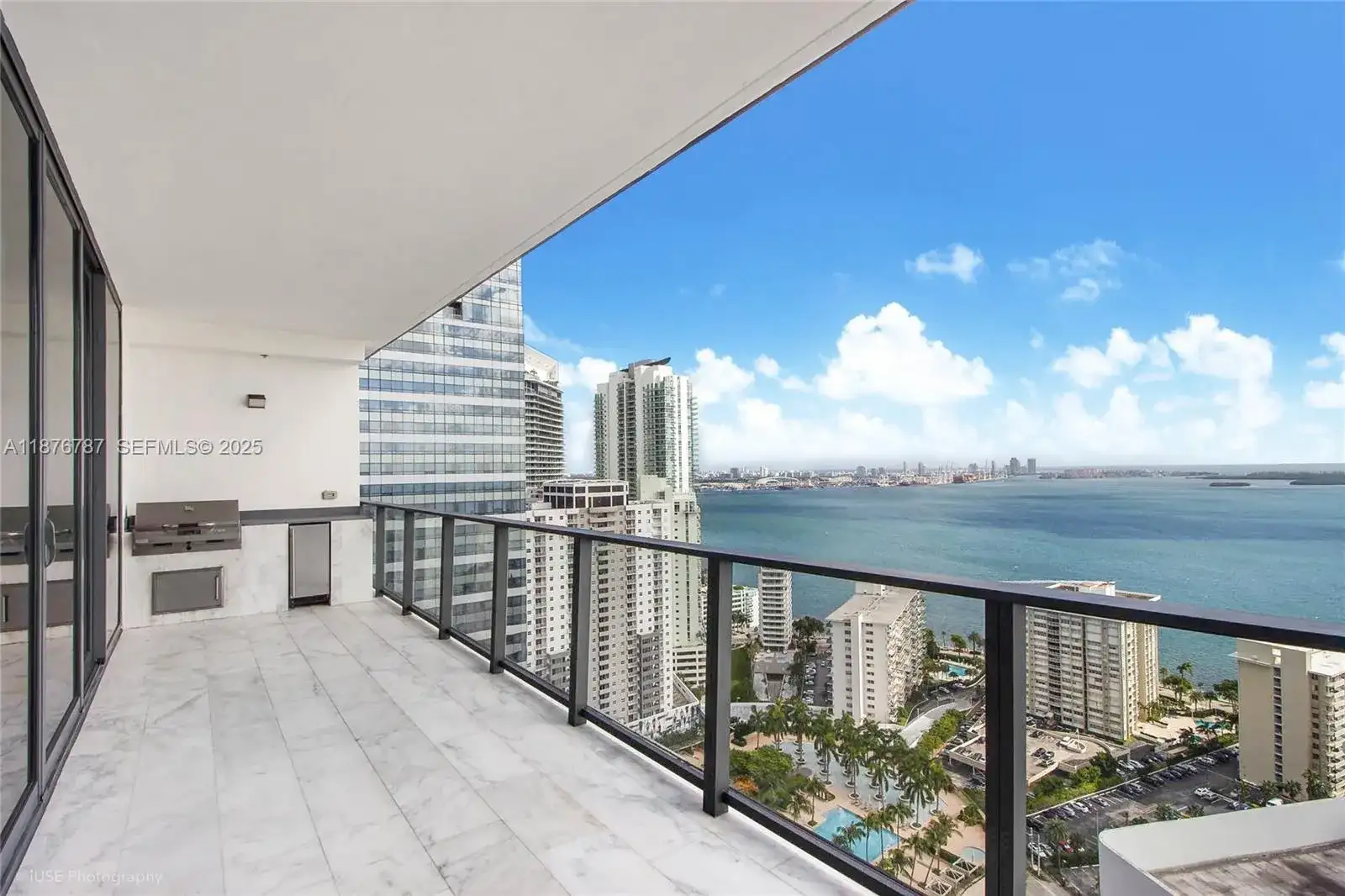 1451 Brickell Ave # 3102, Miami FL 33131 photo 2