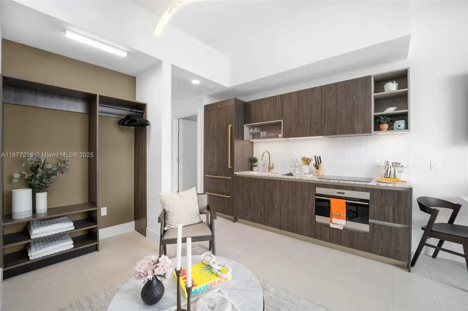 159 NE 6th St # 5112, Miami FL 33132 photo 3
