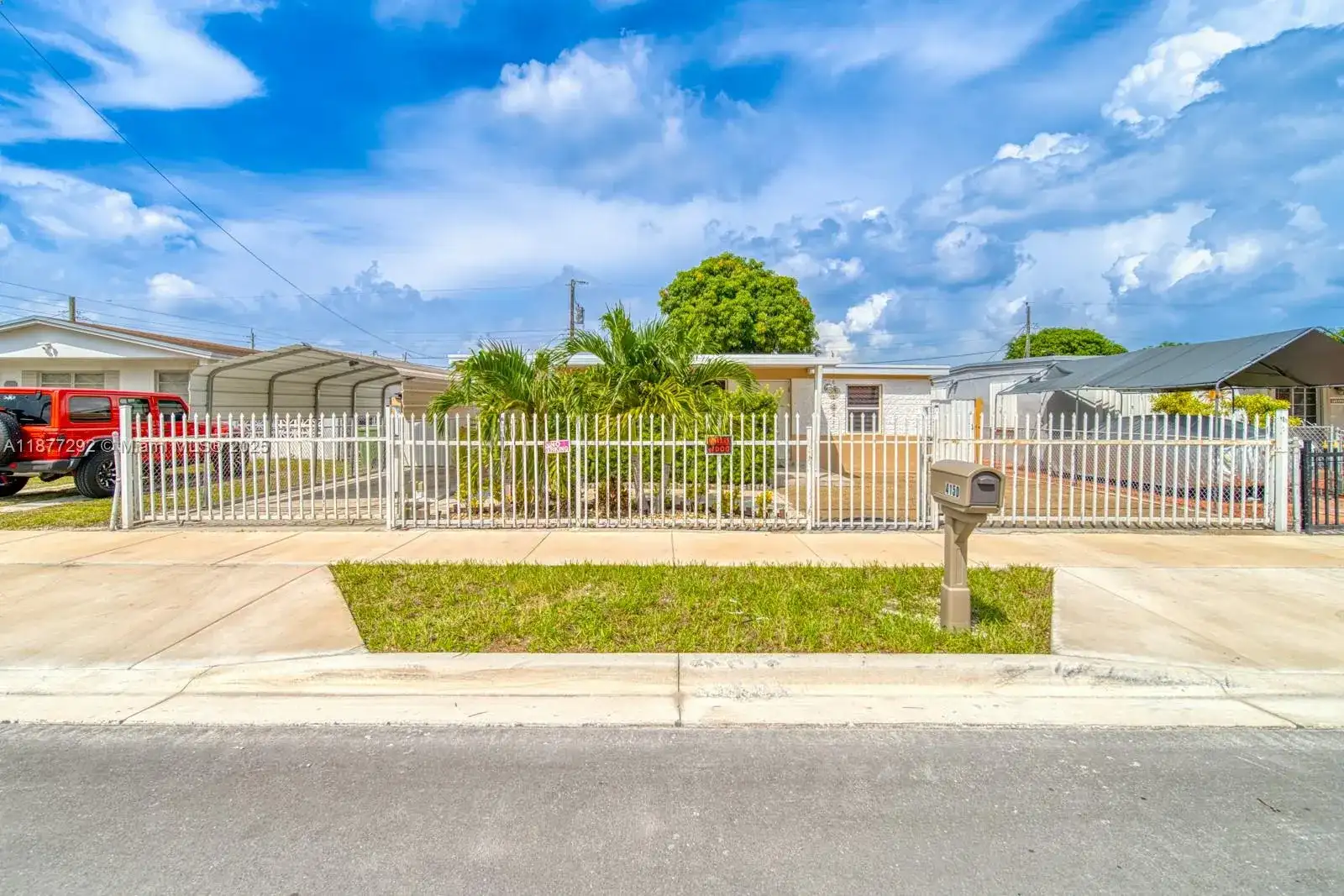4150 E 9th Ct, Hialeah FL 33013 photo 2