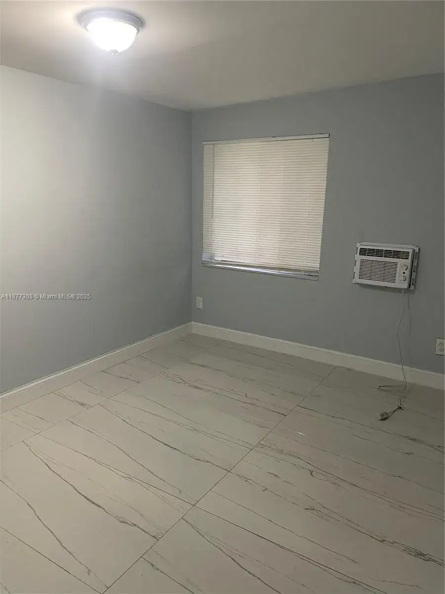 2785 NW 59th St # 2, Miami FL 33142 photo 4