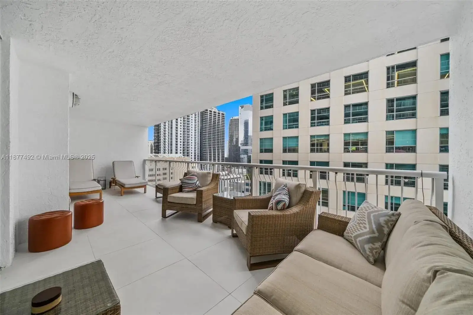 1200 Brickell Bay Dr # 2812, Miami FL 33131 photo 2