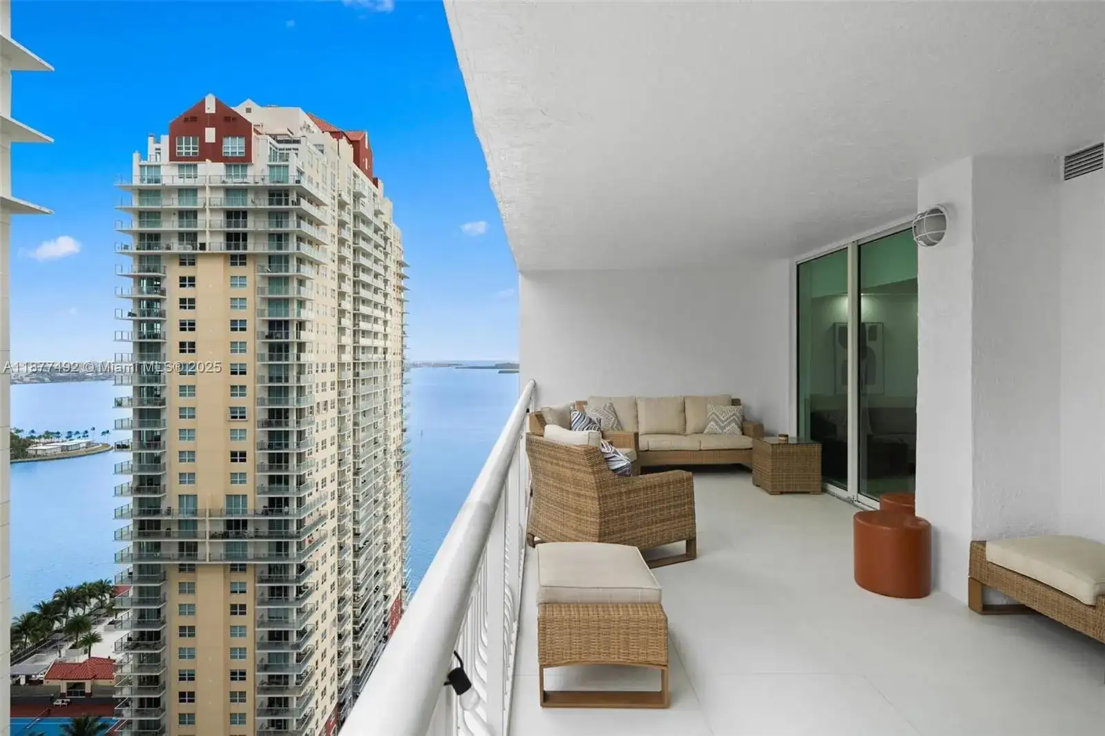 1200 Brickell Bay Dr # 2812, Miami FL 33131 photo 5