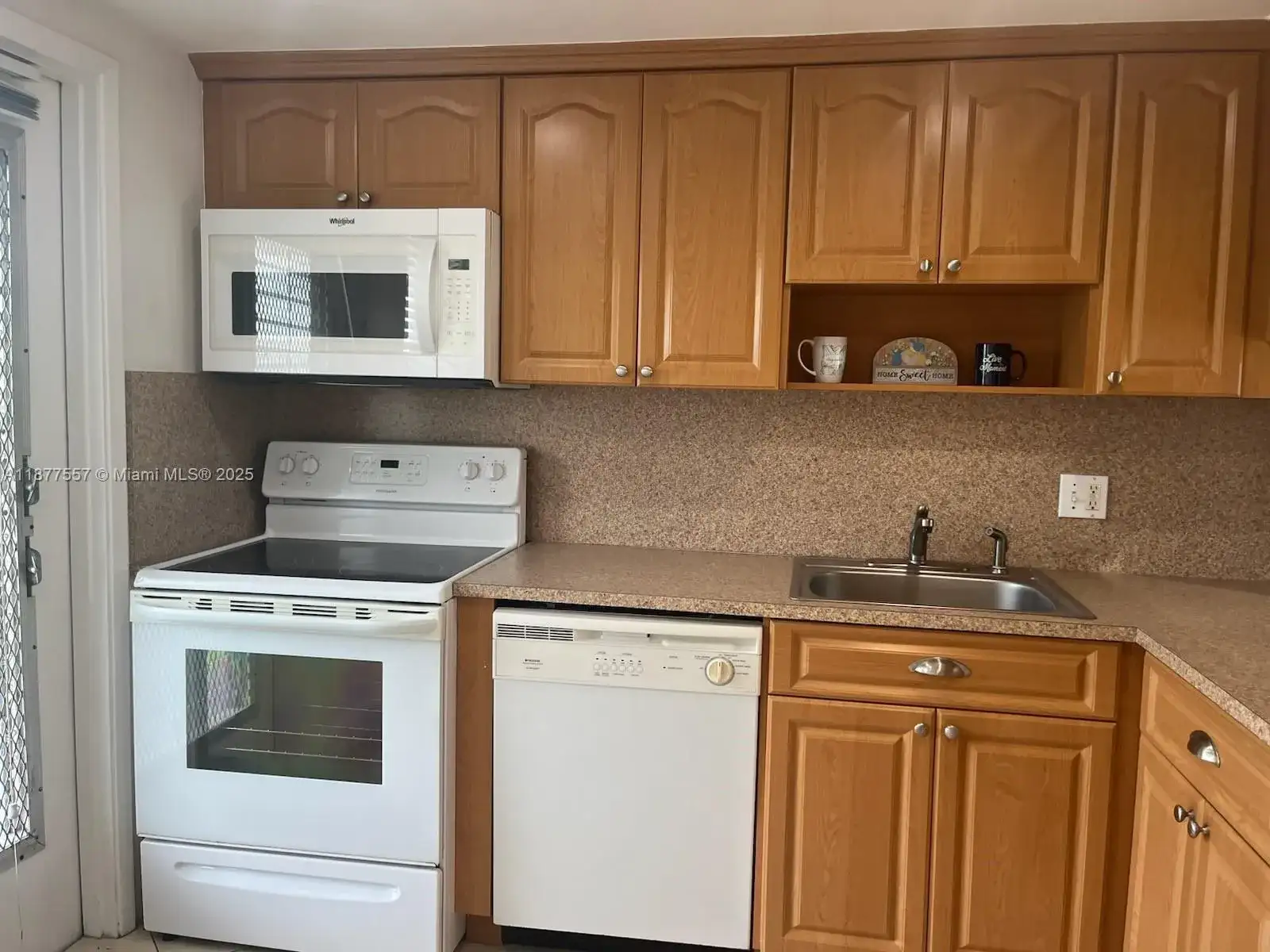 950 Hillcrest Dr # 302, Hollywood FL 33021 photo 5