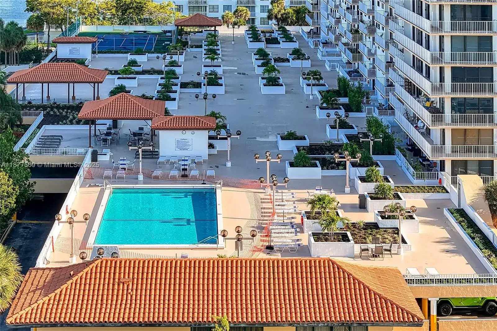 290 174th St # 1709, Sunny Isles Beach FL 33160 photo 2