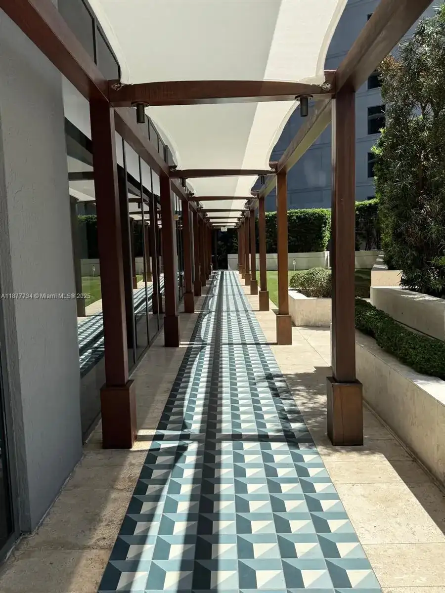 801 S Miami Ave # 1804, Miami FL 33130 photo 5