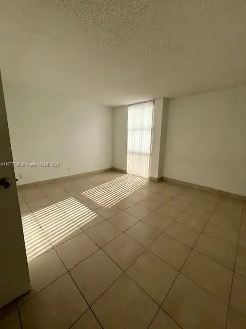 13499 Biscayne Blvd # 602, North Miami FL 33181 photo 3