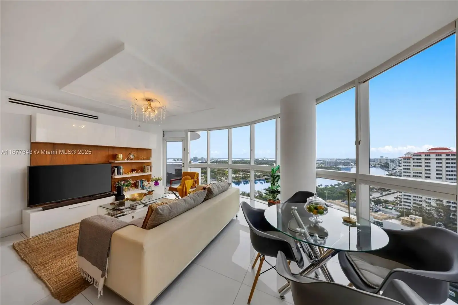 6301 Collins Ave # 2107, Miami Beach FL 33141 photo 3
