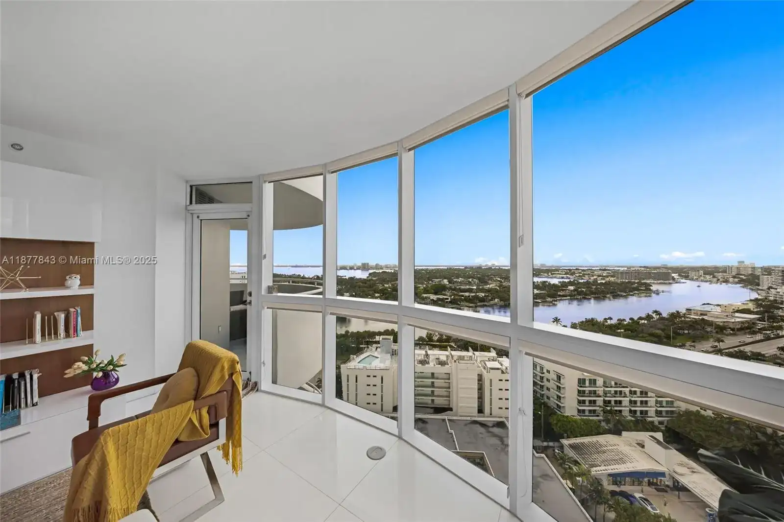 6301 Collins Ave # 2107, Miami Beach FL 33141 photo 4
