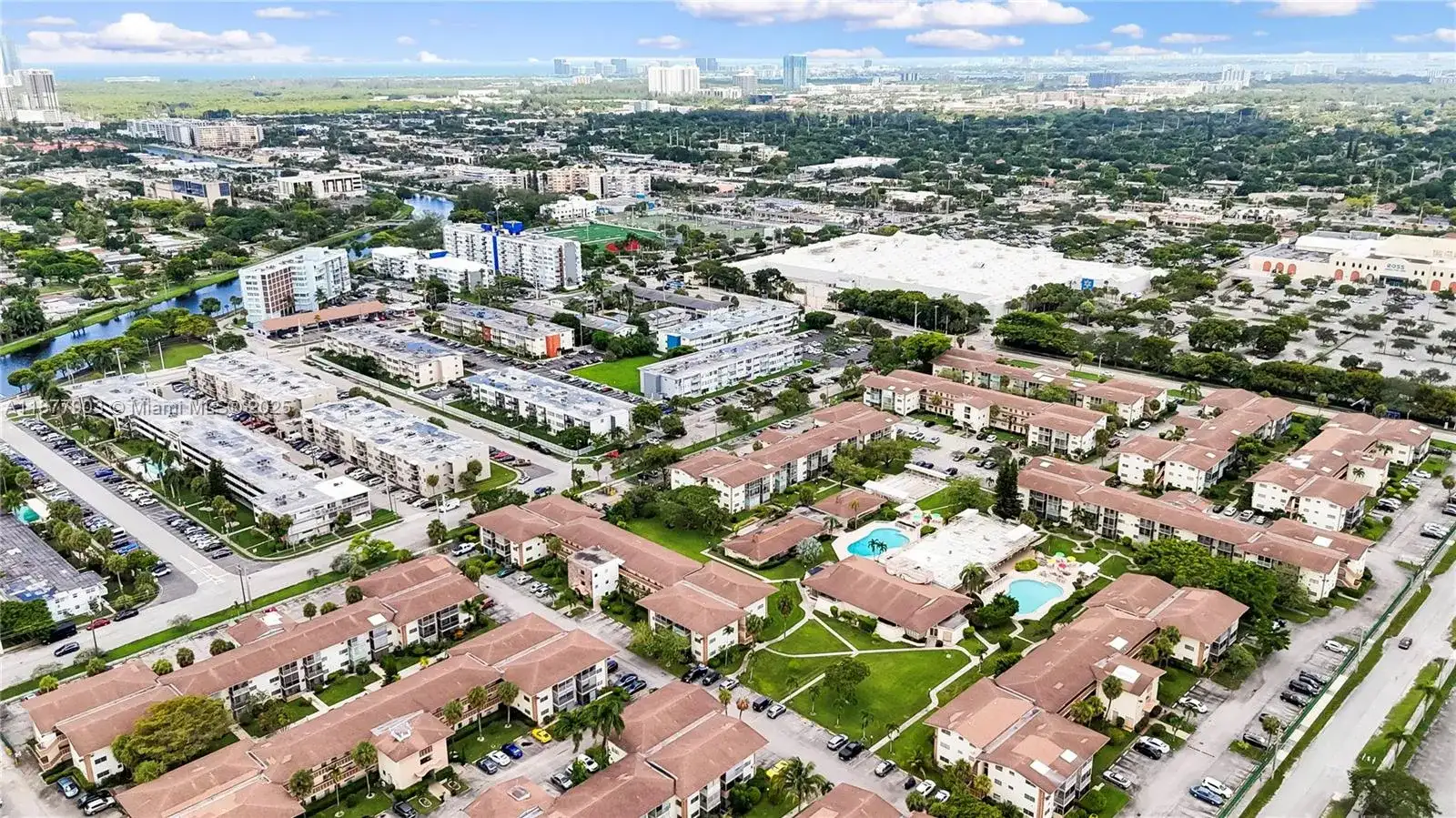 16900 NE 14th Ave # 204, North Miami Beach FL 33162 photo 4